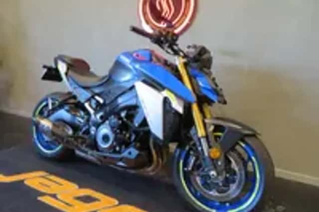 Suzuki GSX GSX-S 1000 GSXS HISTORIE AKRAPOVIC! (2021) thumbnail 2