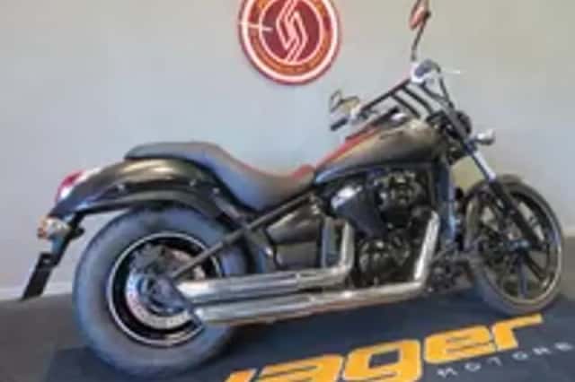 Kawasaki VN 900 VN 900 CUSTOM VANCE&HINES (2010) thumbnail 3