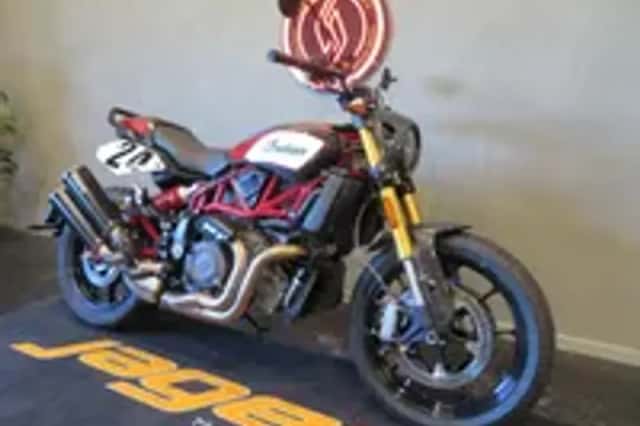 Indian FTR 1200 S CARBON AKRAPOVIC FULL OP (2020) thumbnail 2