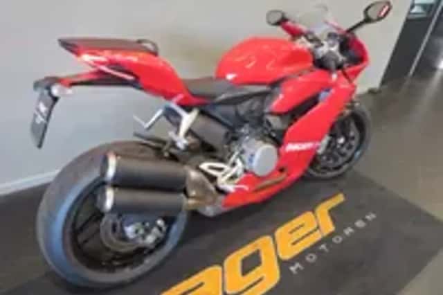 Ducati Supersport (2015) thumbnail 3