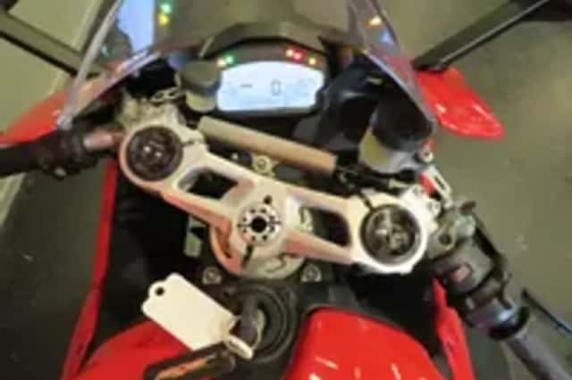 Ducati Supersport (2015) thumbnail 5
