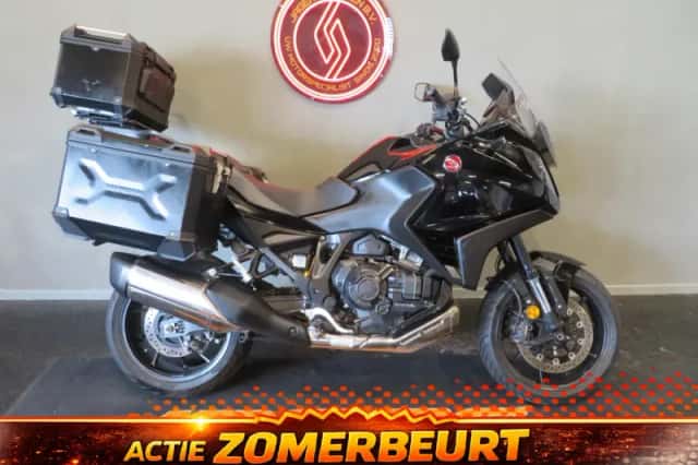 Honda NT 1100 DCT ZEER FRAAI! KOFFERS (2022) thumbnail 1