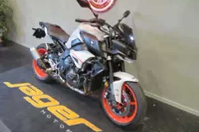 Yamaha MT 10 MT10 MT-10 ABS TCS (2021) thumbnail 2