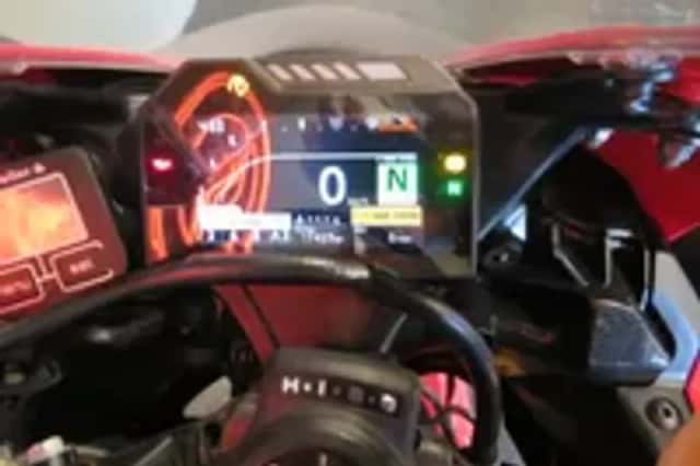 Honda CBR 1000 RR SP FACTORY (2018) thumbnail 6
