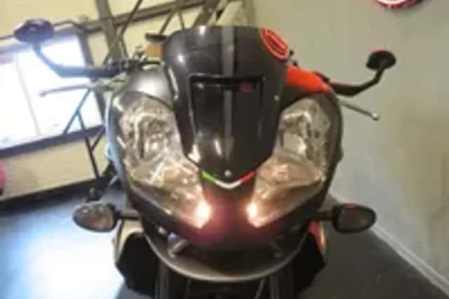 Aprilia Tuono 1000 RR AKRA ZEER FRAAI! (2006) thumbnail 4
