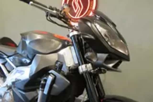 Aprilia Tuono 1000 RR AKRA ZEER FRAAI! (2006) thumbnail 5