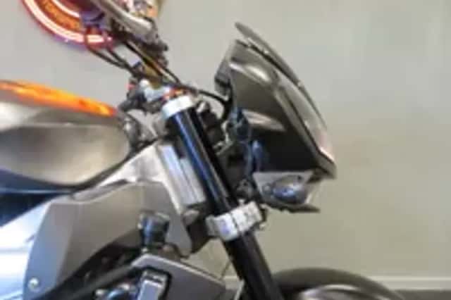 Aprilia Tuono 1000 RR AKRA ZEER FRAAI! (2006) thumbnail 6