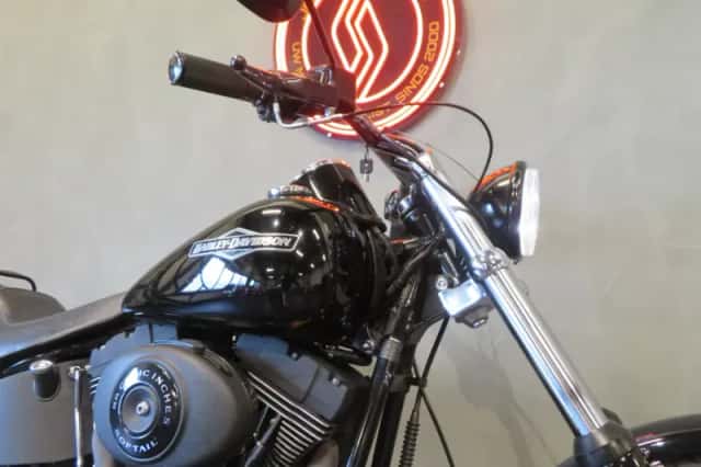 Harley-Davidson Night Train (2000) thumbnail 5