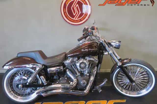Harley-Davidson Dyna Wide Glide (2010) thumbnail 1