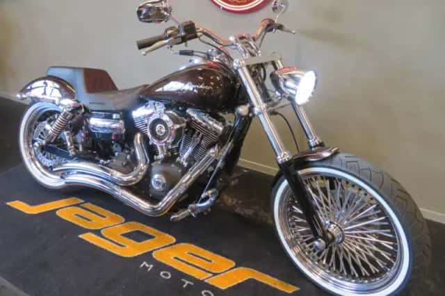 Harley-Davidson Dyna Wide Glide (2010) thumbnail 2