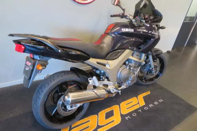 Yamaha TDM 900 (2002) thumbnail 3