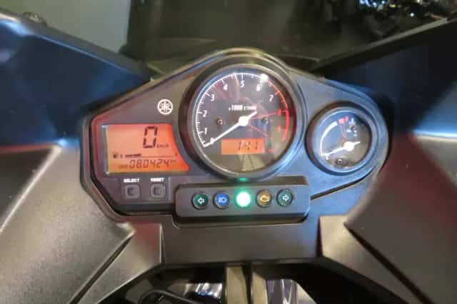 Yamaha TDM 900 (2002) thumbnail 6