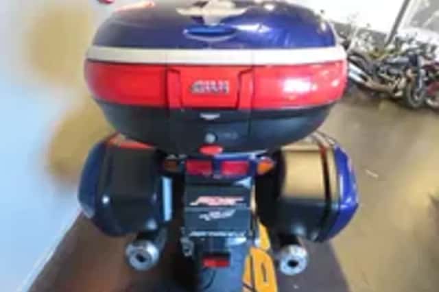 Yamaha FJR 1300 FJR1300 ZEER FRAAI! (2006) thumbnail 4