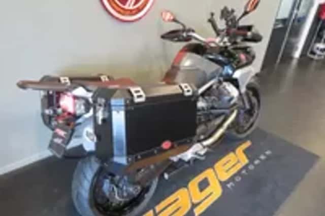 Moto Guzzi Stelvio 1200 (2010) thumbnail 3