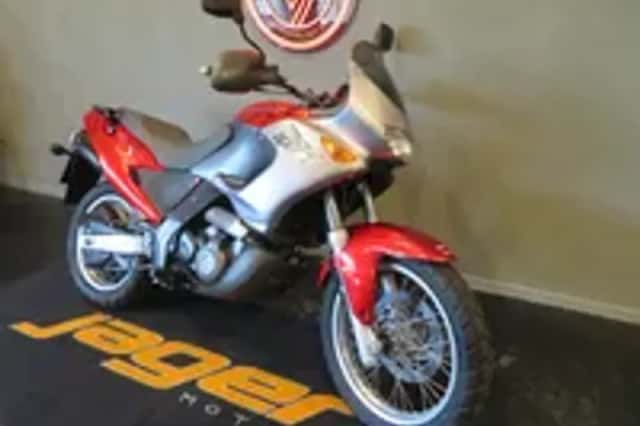 Aprilia Pegaso 650 I.E ZEER FRAAI! TOP CASE (2001) thumbnail 2