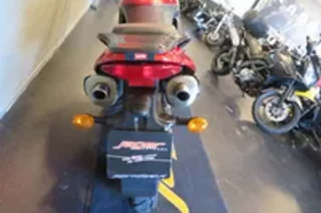Aprilia Pegaso 650 I.E ZEER FRAAI! TOP CASE (2001) thumbnail 4