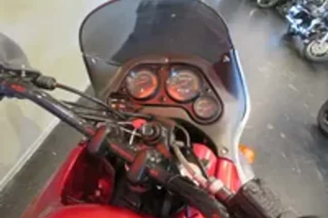 Aprilia Pegaso 650 I.E ZEER FRAAI! TOP CASE (2001) thumbnail 5