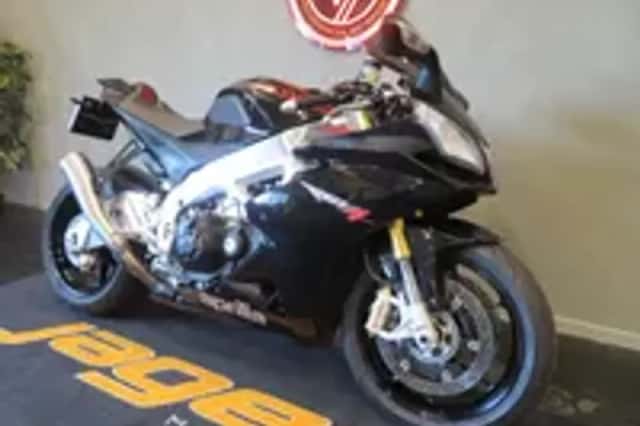 Aprilia RSV4 RSV 4 V4 MILLE GP PRO (2012) thumbnail 2