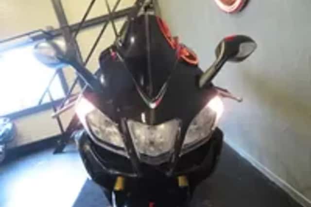 Aprilia RSV4 RSV 4 V4 MILLE GP PRO (2012) thumbnail 4