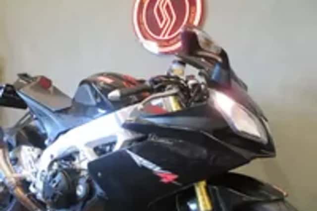 Aprilia RSV4 RSV 4 V4 MILLE GP PRO (2012) thumbnail 5