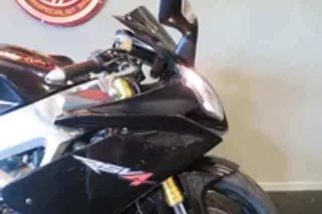 Aprilia RSV4 RSV 4 V4 MILLE GP PRO (2012) thumbnail 6