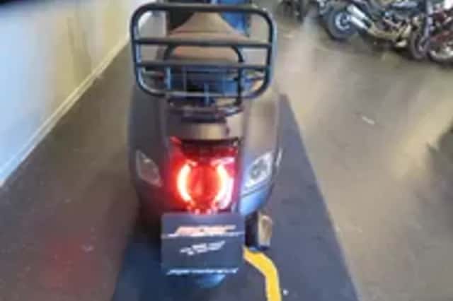 Vespa GTS PIAGGIO 300 AKRA (2020) thumbnail 4