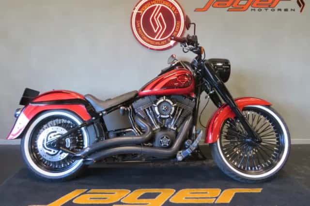 Harley-Davidson Night Train (2002) thumbnail 1