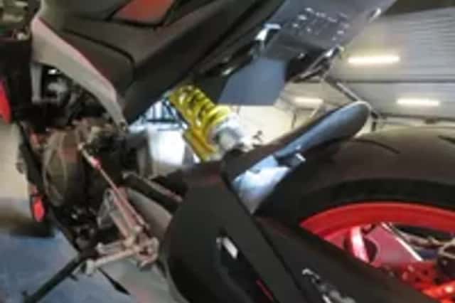 Aprilia Tuono 660 FACTORY (2024) thumbnail 5