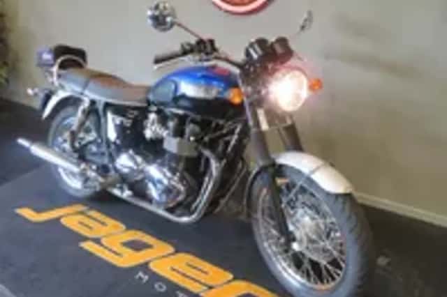 Triumph Bonneville T100 SUPERFRAAI! (2014) thumbnail 2