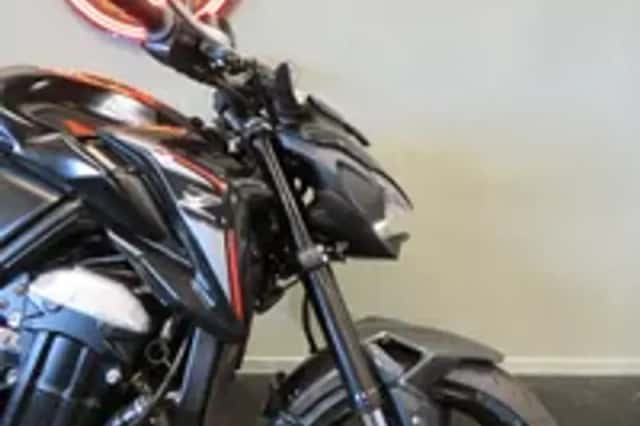 Kawasaki Z900 (2018) thumbnail 6