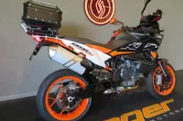 KTM 890 SMT TOP-CASE HISTORIE (2026) thumbnail 3