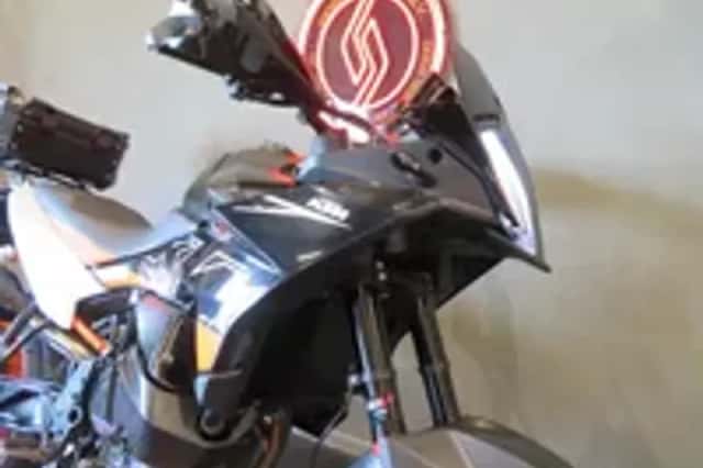 KTM 890 SMT TOP-CASE HISTORIE (2026) thumbnail 5