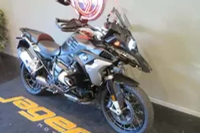 BMW R 1250 GS TRIPLE BLACK! (2023) thumbnail 2