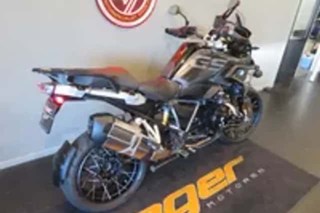 BMW R 1250 GS TRIPLE BLACK! (2023) thumbnail 3