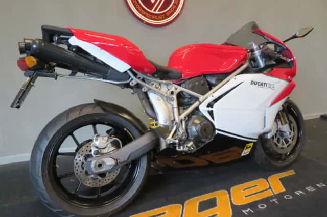 Ducati 749S (2005) thumbnail 3
