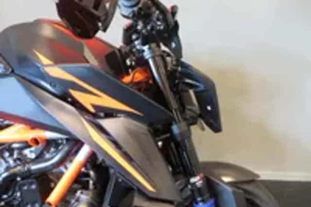 KTM 1390 Super Duke R EVO (2024) thumbnail 5
