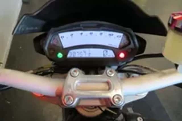 Ducati Monster 1100S (2009) thumbnail 6
