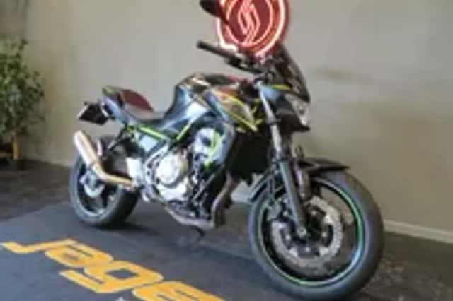 Kawasaki Z650 (2018) thumbnail 2