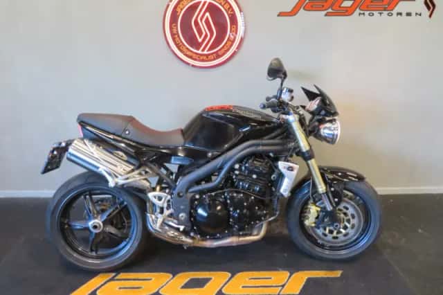 Triumph Speed Triple 1050 (2007) thumbnail 1