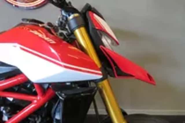 Ducati Hypermotard 950 SP (2020) thumbnail 6