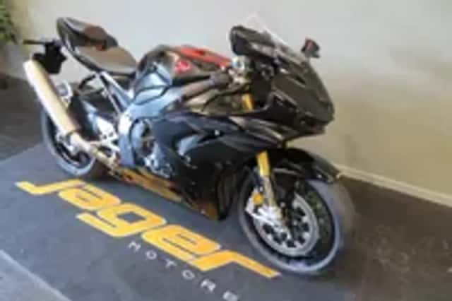 Honda CBR1000RR (2021) thumbnail 2