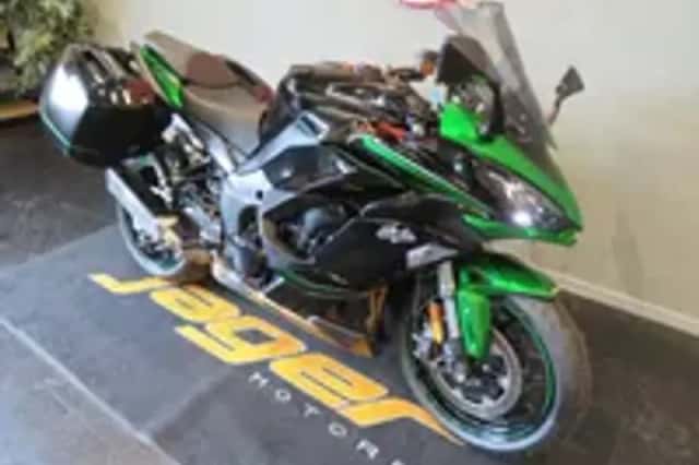 Kawasaki Ninja 1000SX (2023) thumbnail 2