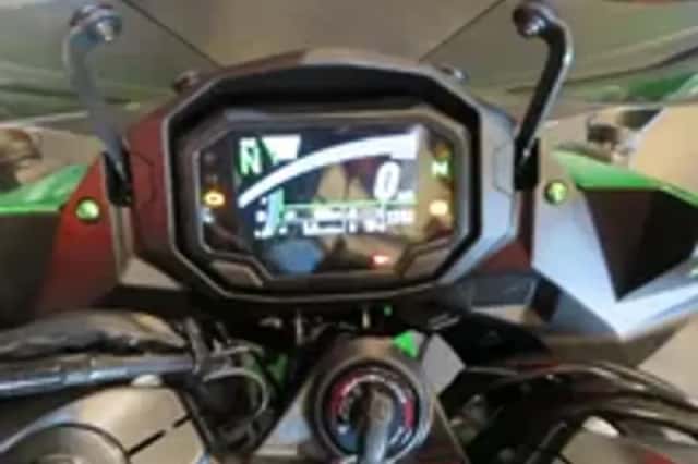 Kawasaki Ninja 1000SX (2023) thumbnail 6