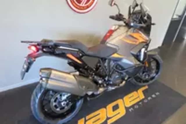 KTM 1290 Super Adventure (2022) thumbnail 3