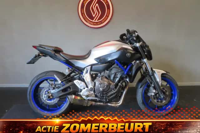 Yamaha MT-07 (2015) thumbnail 1