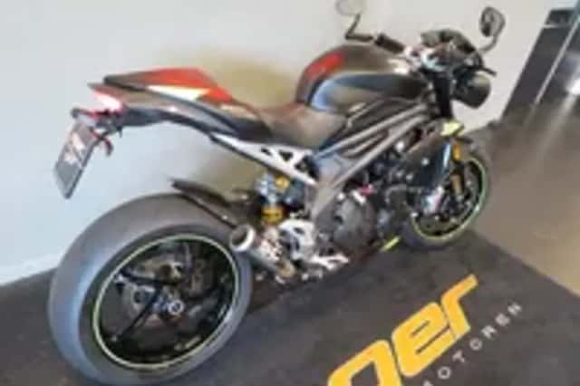 Triumph Speed Triple (2021) thumbnail 3