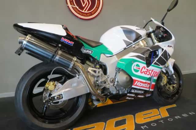 Honda VTR 1000 SP 1 (2001) thumbnail 3