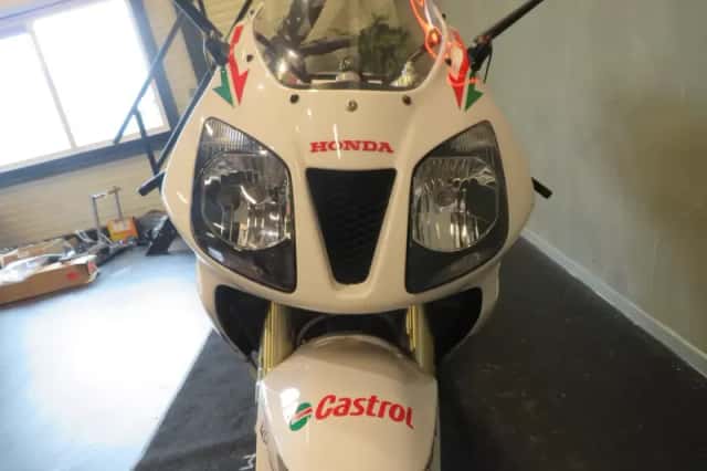 Honda VTR 1000 SP 1 (2001) thumbnail 4