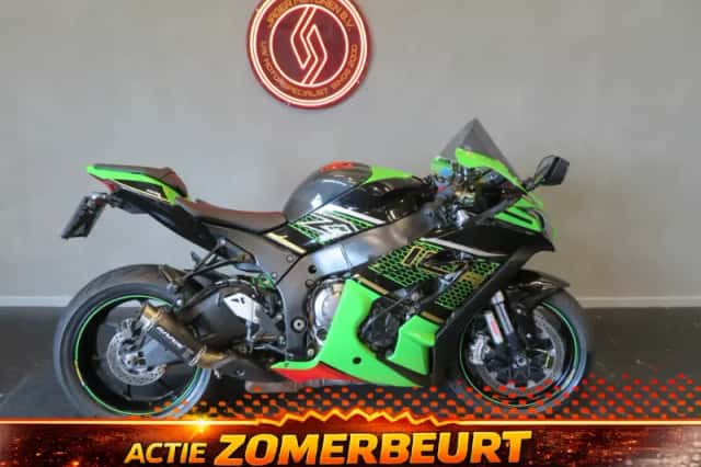 Kawasaki ZX 10 (2018) thumbnail 1