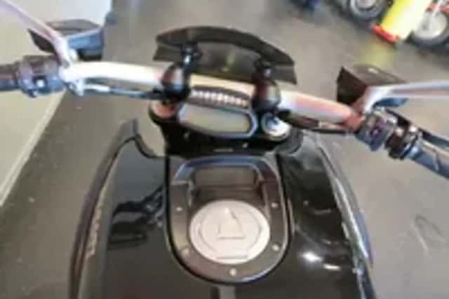 Ducati Diavel (2011) thumbnail 5
